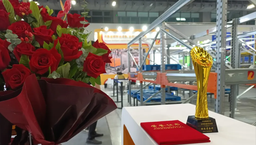 2024LET | NiuYan Intelligent won the Golden Ant Most Popular Logistics Equipment Award for 2023-2024