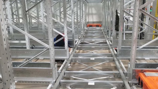 Bullseye Intelligent four-way shuttle leads the intelligent upgrade of three-dimensional storage of Malaysia's cold storage project